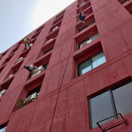 High-Rise Building Glass Cleaning Service